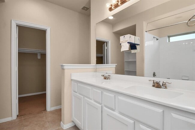 property at 1605 Summer City Dr