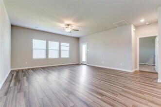 1407 Mahogany Dr in Melissa, TX - Foto de edificio - Building Photo