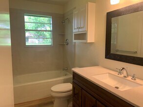 305 Avenue F in Brazoria, TX - Building Photo - Building Photo