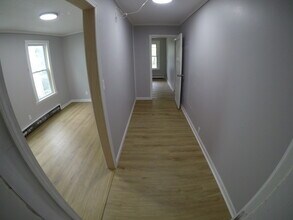 512 N Jay St, Unit 512 in Rome, NY - Foto de edificio - Building Photo