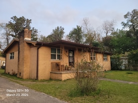 2604 N M St in Pensacola, FL - Building Photo