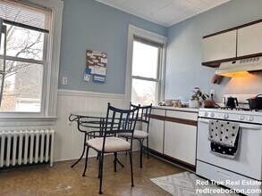 4 Montcalm Ave, Unit 2 in Boston, MA - Building Photo - Building Photo
