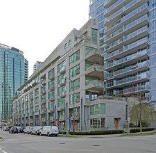 Dockside in Vancouver, BC - Building Photo - Building Photo