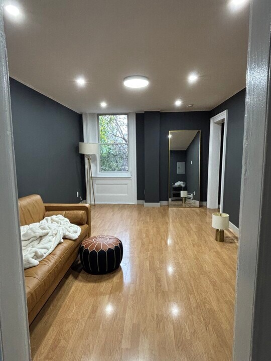 587 Dr Martin Luther King Jr Blvd, Unit 2 in Newark, NJ - Building Photo