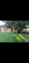 2004 N Palace Ave in Tyler, TX - Foto de edificio - Building Photo