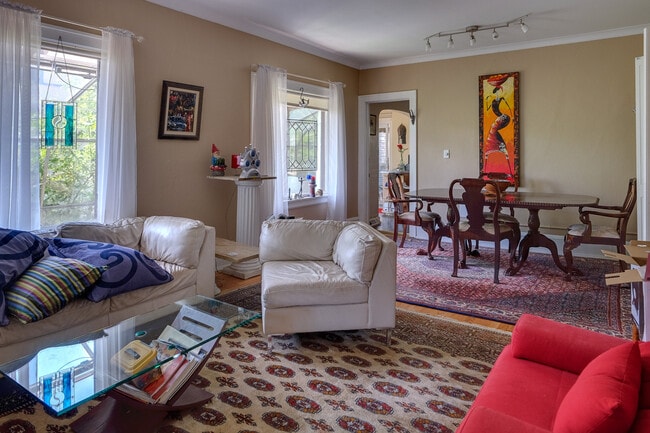 283 S Saratoga St in St. Paul, MN - Building Photo - Building Photo