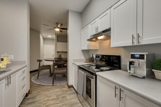 Landings at Morrison in Gresham, OR - Building Photo - Building Photo