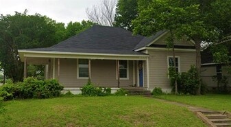 1200 N 4th St in Waco, TX - Building Photo