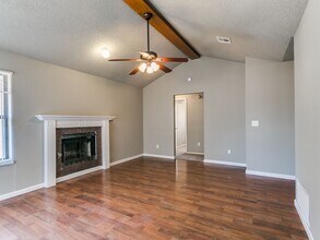 8701 Cedar Ridge Dr in Midwest City, OK - Building Photo - Building Photo