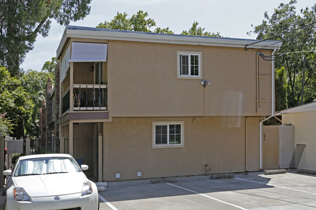 2615 F St in Sacramento, CA - Building Photo - Building Photo