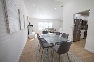 183 Sunflower Cir in Royal Palm Beach, FL - Building Photo - Building Photo