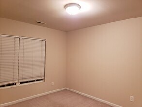 8523 Mt Valley Ln in Raleigh, NC - Building Photo - Building Photo