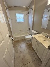 16 Greenvale Dr in Ormond Beach, FL - Building Photo - Building Photo