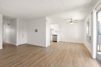 Park in Escondido, CA - Building Photo - Building Photo