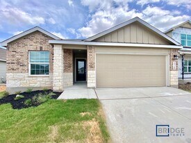 2720 Coral Vly in Seguin, TX - Building Photo