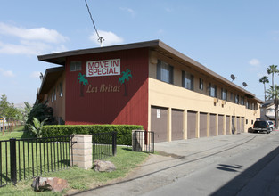 Las Brisas in Corona, CA - Building Photo - Building Photo