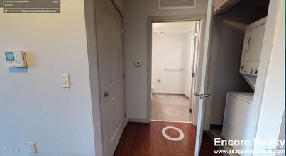 20 Webster St, Unit 45-215 in Brookline, MA - Foto de edificio - Building Photo