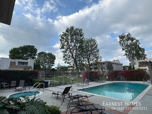 property at 15215 Magnolia Blvd