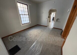 2025 Pauline St in Fort Wayne, IN - Building Photo - Building Photo