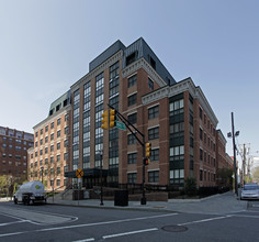 Essex Commons in Jersey City, NJ - Building Photo - Building Photo