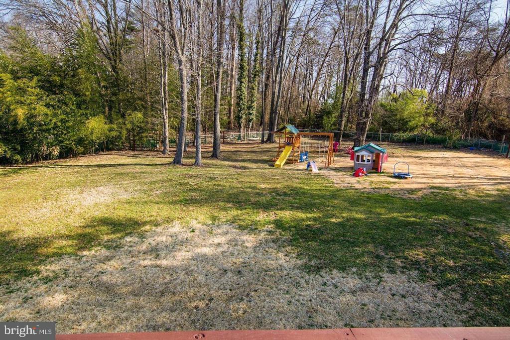 5250 Medwick Ct in Woodbridge, VA - Building Photo