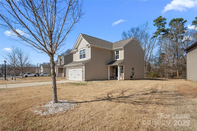 3735 Ernie Dr in Charlotte, NC - Building Photo - Building Photo