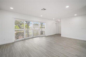 3916 Doral Dr in Tampa, FL - Building Photo - Building Photo