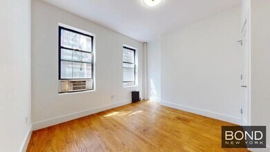 588 Amsterdam Ave in New York, NY - Building Photo - Building Photo
