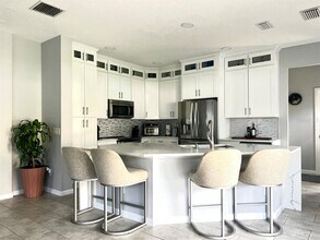 1379 Crane Crest Way in Orlando, FL - Building Photo - Building Photo
