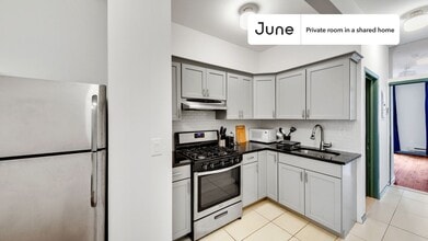 Room in Shared 2 bed/1 bath home, Unit A in New York, NY - Building Photo - Building Photo