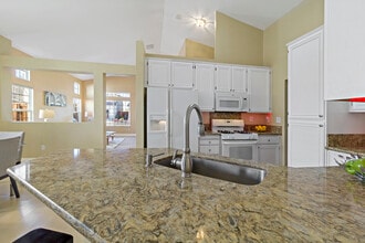 278 Havenwood Cir in Pittsburg, CA - Building Photo - Building Photo