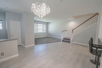 23491 Abbey Glen Pl in Santa Clarita, CA - Building Photo - Building Photo