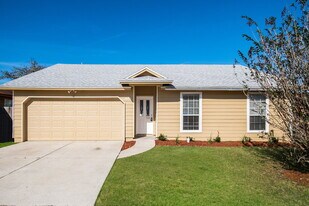 10933 Mindanao Dr S in Jacksonville, FL - Building Photo