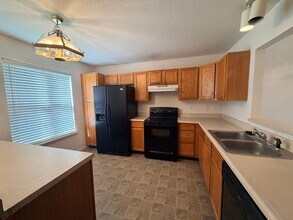615 Treyburn Lakes Way in Indianapolis, IN - Building Photo - Building Photo
