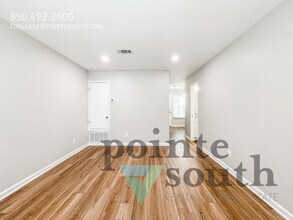 2106 Schwab Ct in Pensacola, FL - Building Photo - Building Photo