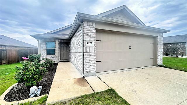 2207 Nightgrove Cir in Crandall, TX - Building Photo - Building Photo