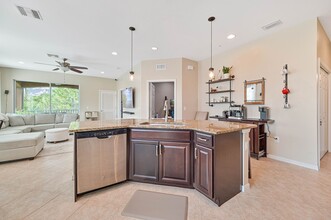 18324 Creekside Preserve Loop in Ft. Myers, FL - Building Photo - Building Photo