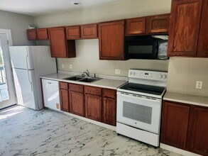 1334 E 14th St in Des Moines, IA - Building Photo - Building Photo