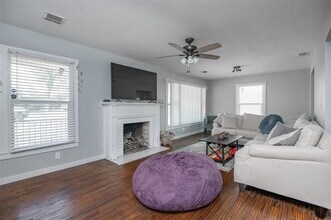 3709 Park Ridge Blvd in Fort Worth, TX - Building Photo - Building Photo