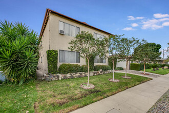 1501 N Hollywood Way in Burbank, CA - Building Photo - Building Photo