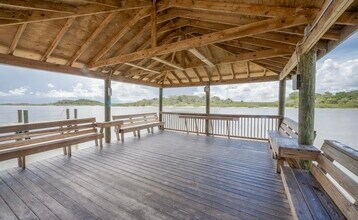 60 Surfview Dr in Palm Coast, FL - Building Photo - Building Photo