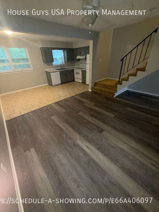 212 NE Cedar Ct in Blue Springs, MO - Building Photo - Building Photo