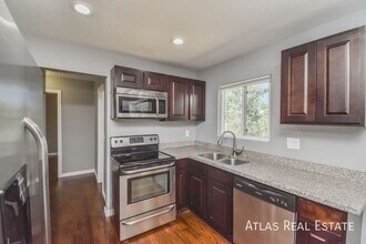 524 Rowe Ln in Colorado Springs, CO - Building Photo - Building Photo