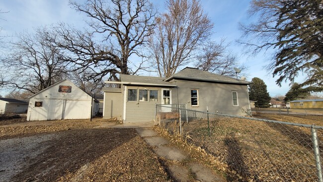 902 T St in Neligh, NE - Building Photo - Building Photo