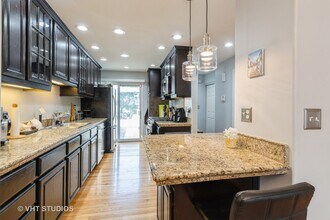 1501 Topp Ln in Glenview, IL - Building Photo - Building Photo