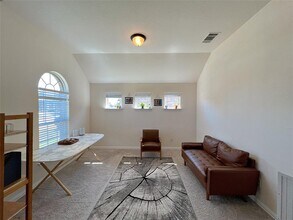 709 N Emory Cove in Hutto, TX - Building Photo - Building Photo
