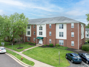 Cedar Lee Condominiums in Bealeton, VA - Building Photo - Building Photo