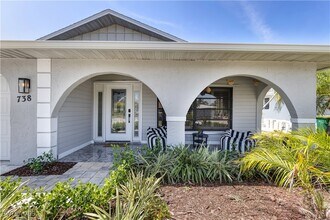 738 101st Ave N in Naples, FL - Building Photo - Building Photo