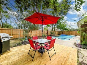 5202 Spring Cir Dr in Pearland, TX - Building Photo - Building Photo