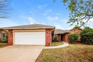 13312 Mayberry Pl in Oklahoma City, OK - Building Photo